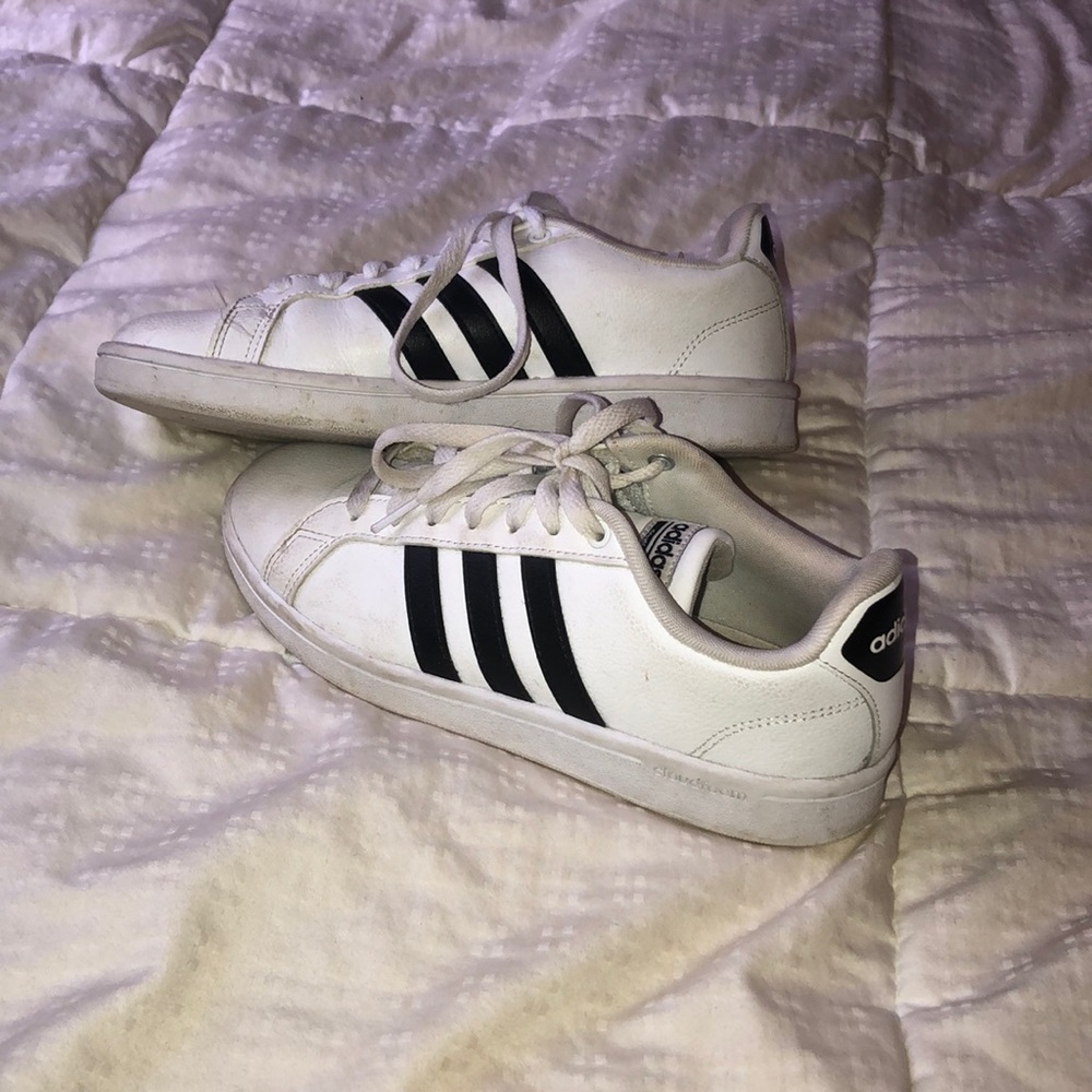 Adidas neo cloud foam shoe